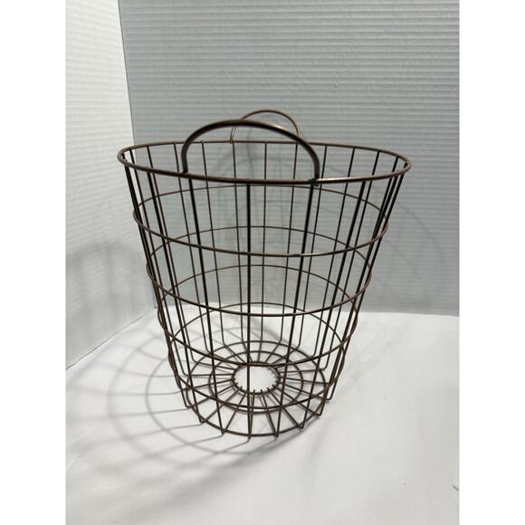 Industrial Style Round Copper Tone Metal Wire Storage Basket w/ Handles - Picture 5 of 10